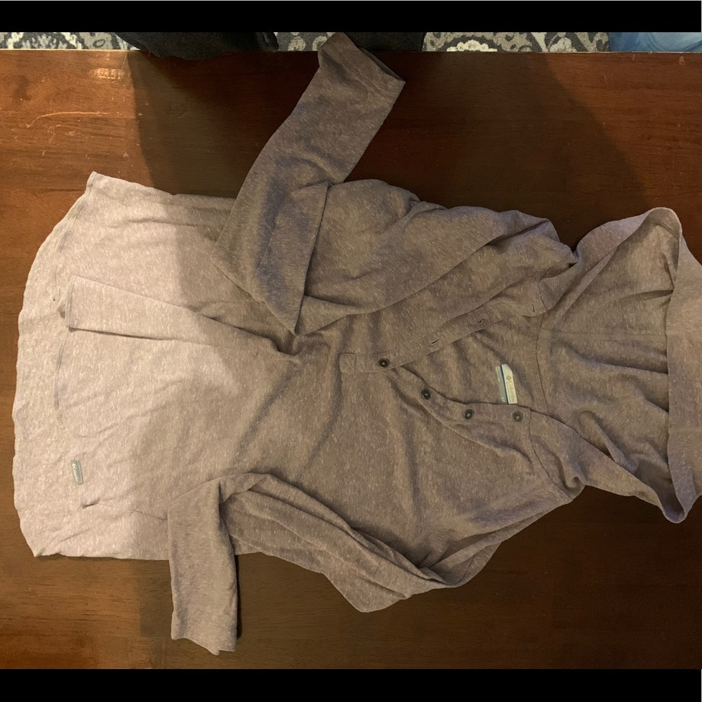 Columbia hooded shirt